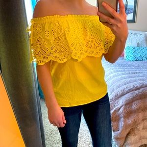 Michael Kors NWOT over the shoulder lace top